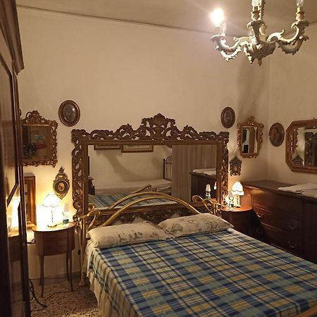 Casa Gramsci Bed & Breakfast Modena Exterior photo