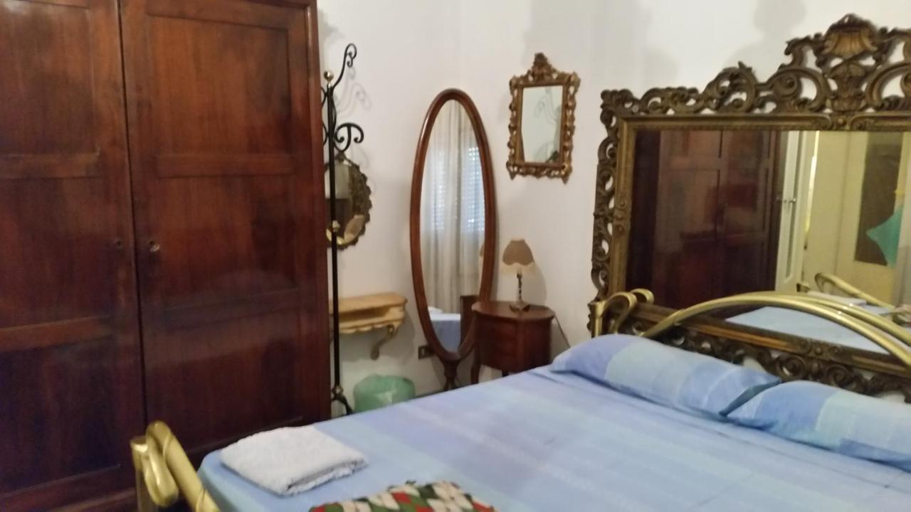 Casa Gramsci Bed & Breakfast Modena Exterior photo