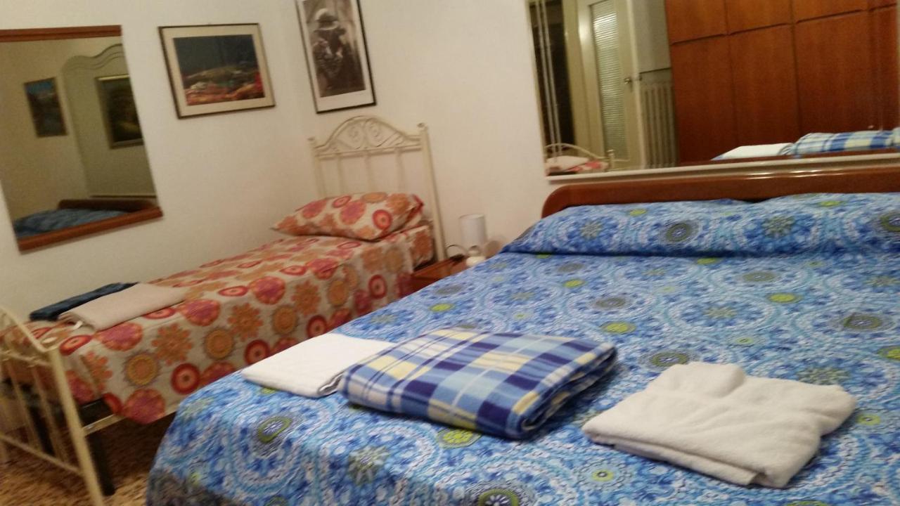 Casa Gramsci Bed & Breakfast Modena Exterior photo