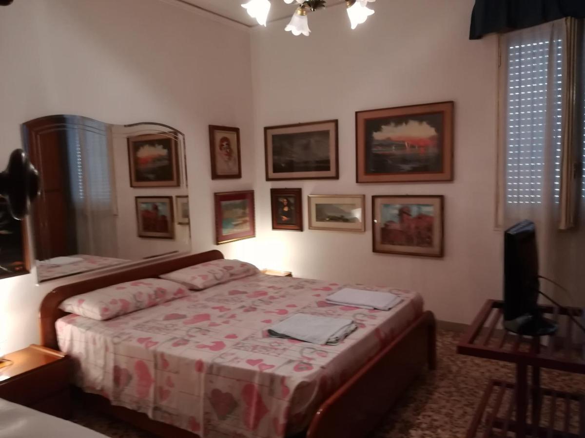 Casa Gramsci Bed & Breakfast Modena Exterior photo