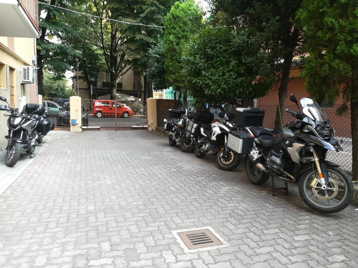 Casa Gramsci Bed & Breakfast Modena Exterior photo