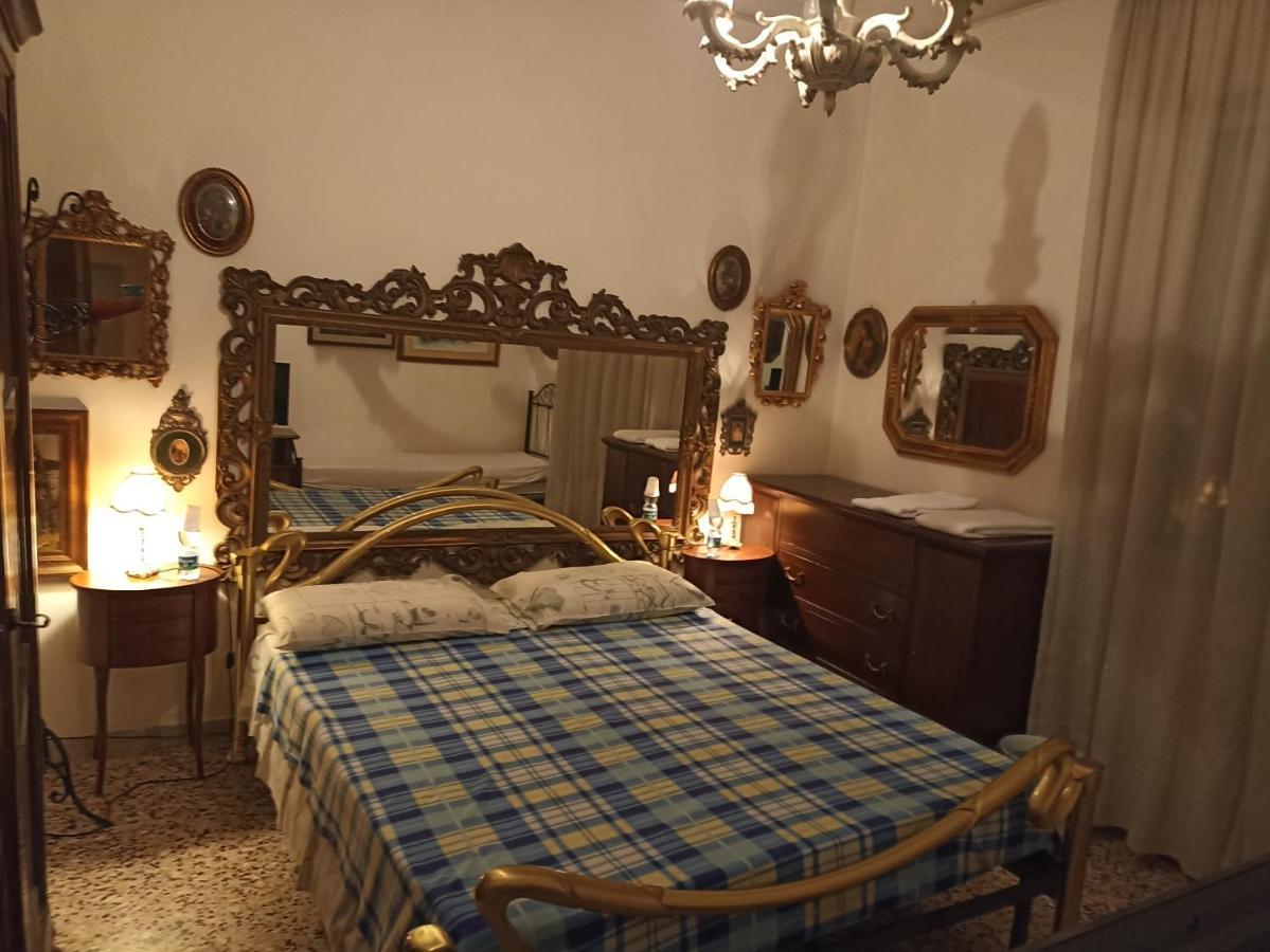 Casa Gramsci Bed & Breakfast Modena Exterior photo
