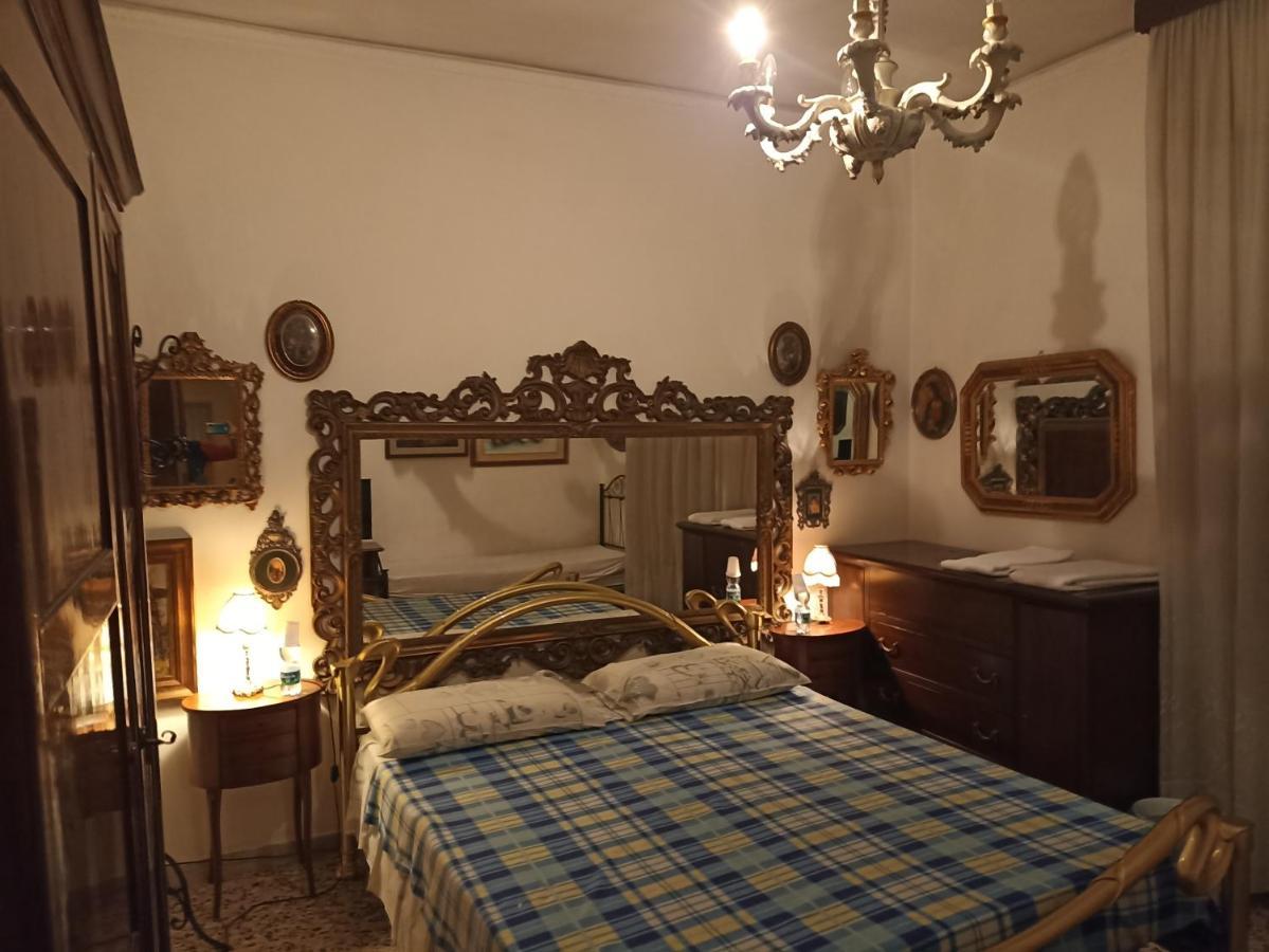 Casa Gramsci Bed & Breakfast Modena Exterior photo